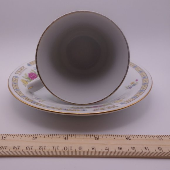 Liling Fine China Yung Shen Tea Cup and Saucer - Picture 12 of 12